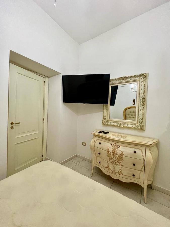 Апартаменти Antonietta House Неаполь Екстер'єр фото